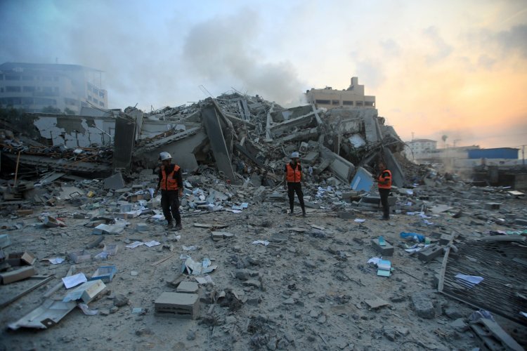 Israel sets pauses in Gaza fighting amid international pressure